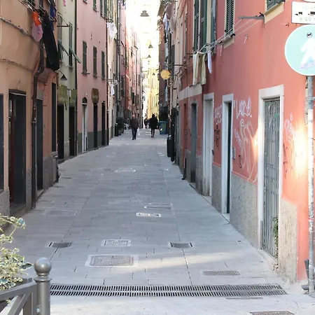 Il Borgo Di בית הארחה ג'נובה